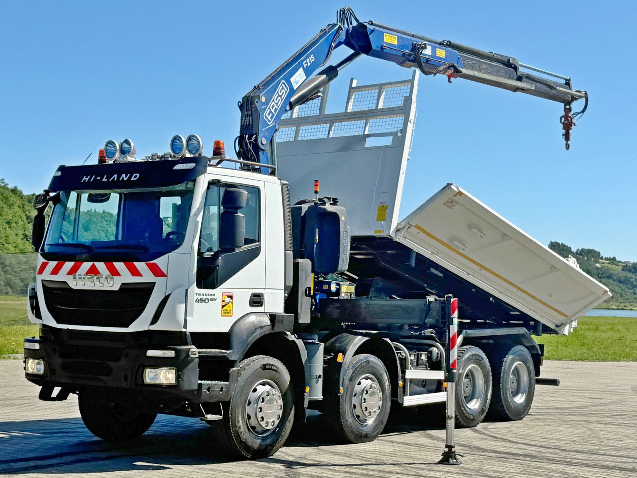 Iveco TRAKKER 450 * FASSI F215A.0.22 + FUNK / 8x4 *TOP - Kiper, Kamion s kranom: slika Iveco TRAKKER 450 * FASSI F215A.0.22 + FUNK / 8x4 *TOP - Kiper, Kamion s kranom Iveco TRAKKER 450 * FASSI F215A.0.22 + FUNK / 8x4 *TOP - Kiper, Kamion s kranom: slika Iveco TRAKKER 450 * FASSI F215A.0.22 + FUNK / 8x4 *TOP - Kiper, Kamion s kranom