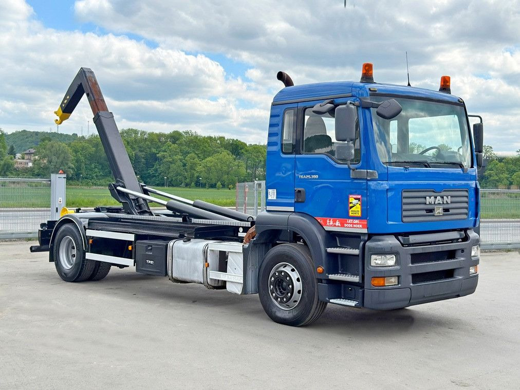 MAN TGA 18.310 Abrollkipper * Top Zustand! MAN TGA 18.310 Abrollkipper * Top Zustand! - Kamion s kukastom dizalicom: slika MAN TGA 18.310 Abrollkipper * Top Zustand! MAN TGA 18.310 Abrollkipper * Top Zustand! - Kamion s kukastom dizalicom MAN TGA 18.310 Abrollkipper * Top Zustand! MAN TGA 18.310 Abrollkipper * Top Zustand! - Kamion s kukastom dizalicom: slika MAN TGA 18.310 Abrollkipper * Top Zustand! MAN TGA 18.310 Abrollkipper * Top Zustand! - Kamion s kukastom dizalicom