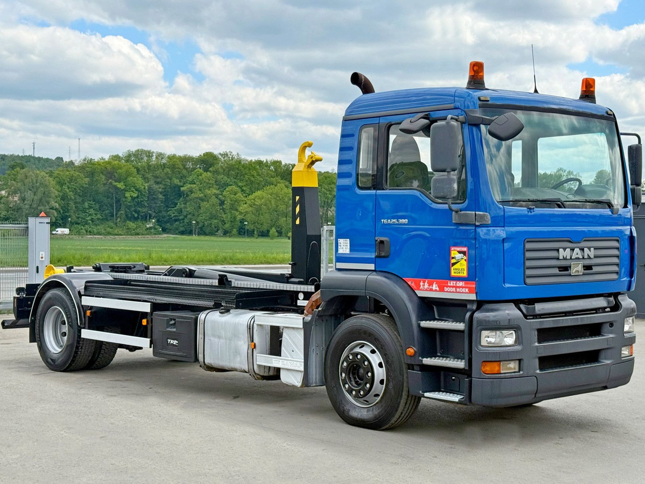 MAN TGA 18.310 Abrollkipper * Top Zustand! MAN TGA 18.310 Abrollkipper * Top Zustand! - Kamion s kukastom dizalicom: slika MAN TGA 18.310 Abrollkipper * Top Zustand! MAN TGA 18.310 Abrollkipper * Top Zustand! - Kamion s kukastom dizalicom MAN TGA 18.310 Abrollkipper * Top Zustand! MAN TGA 18.310 Abrollkipper * Top Zustand! - Kamion s kukastom dizalicom: slika MAN TGA 18.310 Abrollkipper * Top Zustand! MAN TGA 18.310 Abrollkipper * Top Zustand! - Kamion s kukastom dizalicom