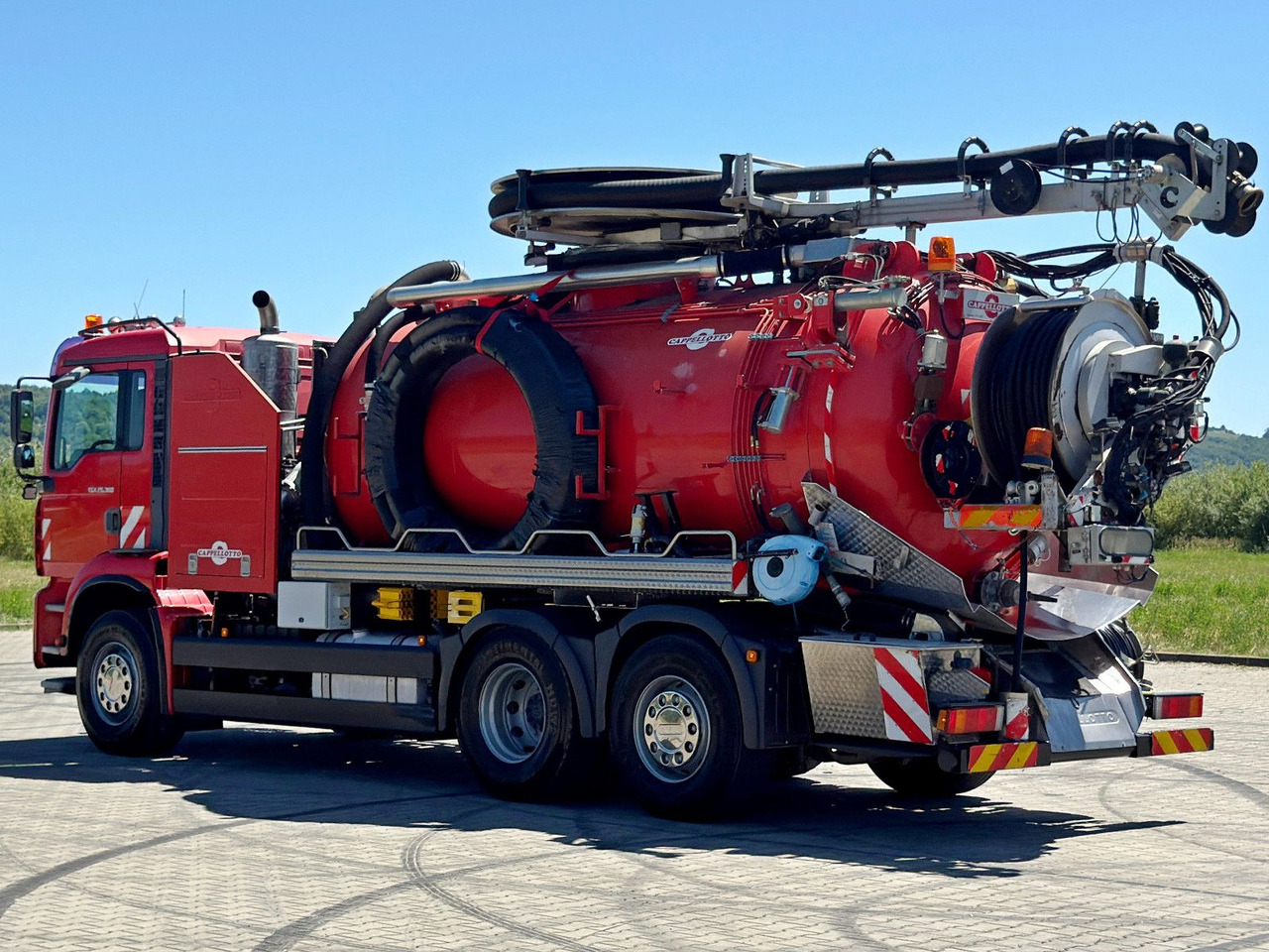 MAN TGA 26.360 * Saug und Spülwagen/CAPPELLOTTO+FUNK - Vakum kamion: slika  MAN TGA 26.360 * Saug und Spülwagen/CAPPELLOTTO+FUNK - Vakum kamion MAN TGA 26.360 * Saug und Spülwagen/CAPPELLOTTO+FUNK - Vakum kamion: slika  MAN TGA 26.360 * Saug und Spülwagen/CAPPELLOTTO+FUNK - Vakum kamion