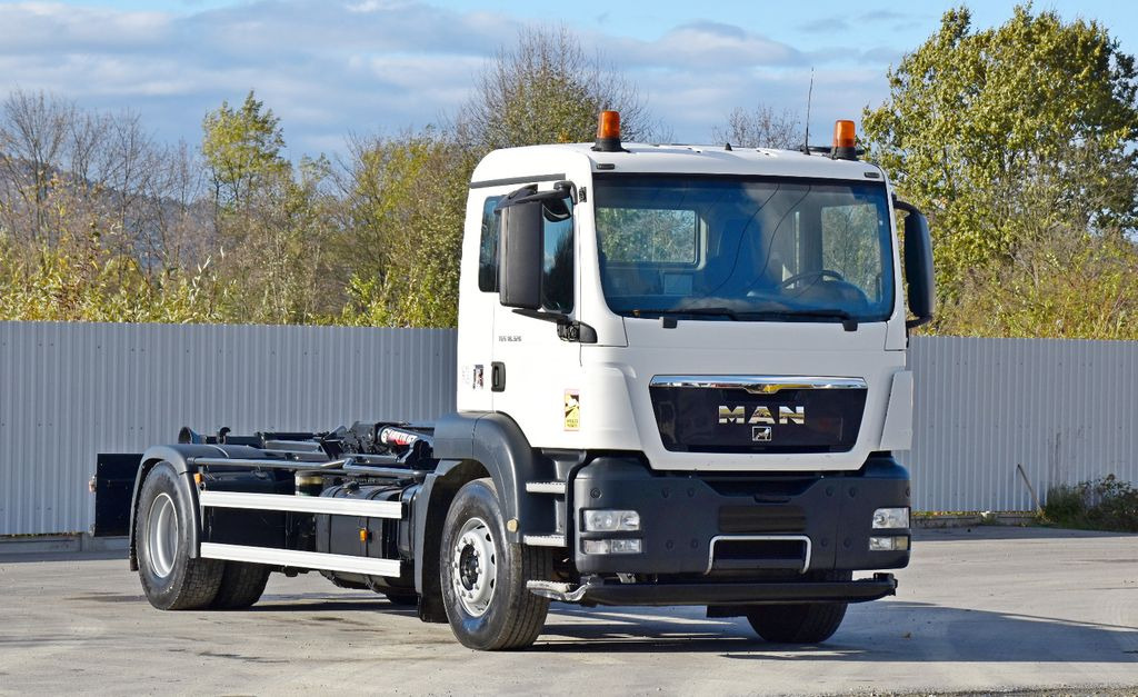 MAN TGS 18.320 Abrollkipper * Top Zustand! MAN TGS 18.320 Abrollkipper * Top Zustand! - Kamion s kukastom dizalicom: slika MAN TGS 18.320 Abrollkipper * Top Zustand! MAN TGS 18.320 Abrollkipper * Top Zustand! - Kamion s kukastom dizalicom MAN TGS 18.320 Abrollkipper * Top Zustand! MAN TGS 18.320 Abrollkipper * Top Zustand! - Kamion s kukastom dizalicom: slika MAN TGS 18.320 Abrollkipper * Top Zustand! MAN TGS 18.320 Abrollkipper * Top Zustand! - Kamion s kukastom dizalicom