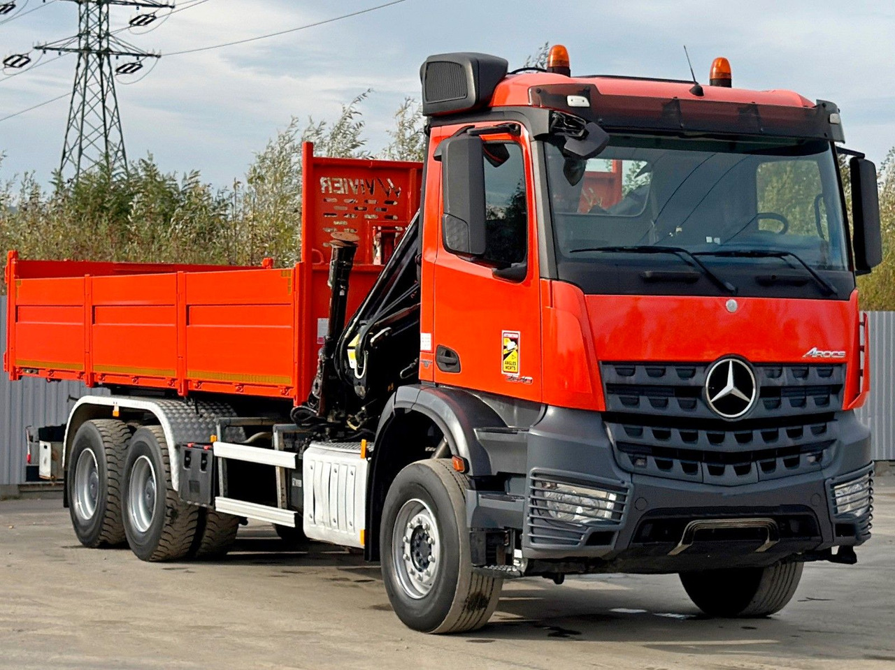 Mercedes-Benz AROCS 2640 *HIAB 144 BS - 3/FUNK + * 6x4 - Kiper, Kamion s kranom: slika Mercedes-Benz AROCS 2640 *HIAB 144 BS - 3/FUNK + * 6x4 - Kiper, Kamion s kranom Mercedes-Benz AROCS 2640 *HIAB 144 BS - 3/FUNK + * 6x4 - Kiper, Kamion s kranom: slika Mercedes-Benz AROCS 2640 *HIAB 144 BS - 3/FUNK + * 6x4 - Kiper, Kamion s kranom