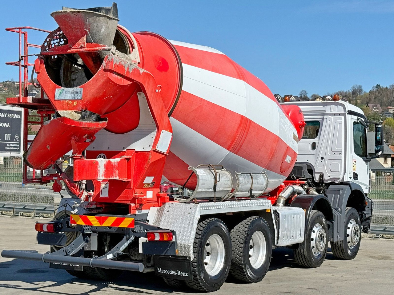 Mercedes-Benz AROCS 3240 * Betonmischer * 8x4 * TOPZUSTAND - Automješalica: slika Mercedes-Benz AROCS 3240 * Betonmischer * 8x4 * TOPZUSTAND - Automješalica Mercedes-Benz AROCS 3240 * Betonmischer * 8x4 * TOPZUSTAND - Automješalica: slika Mercedes-Benz AROCS 3240 * Betonmischer * 8x4 * TOPZUSTAND - Automješalica