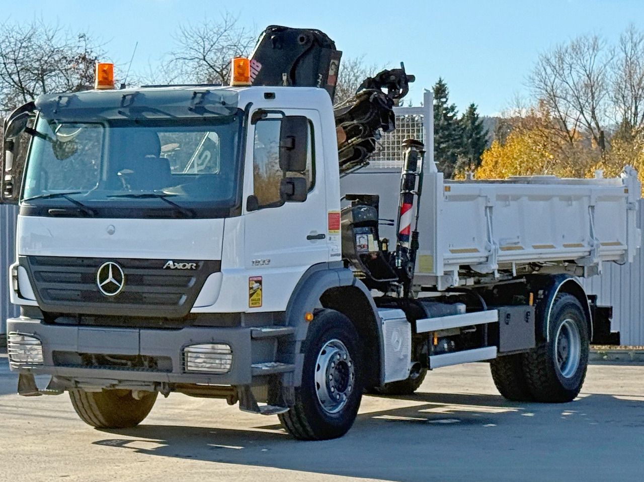 Mercedes-Benz AXOR 1833 * HIAB 144 B - 3 HIDUO + FUNK * TOP - Kiper, Kamion s kranom: slika Mercedes-Benz AXOR 1833 * HIAB 144 B - 3 HIDUO + FUNK * TOP - Kiper, Kamion s kranom Mercedes-Benz AXOR 1833 * HIAB 144 B - 3 HIDUO + FUNK * TOP - Kiper, Kamion s kranom: slika Mercedes-Benz AXOR 1833 * HIAB 144 B - 3 HIDUO + FUNK * TOP - Kiper, Kamion s kranom