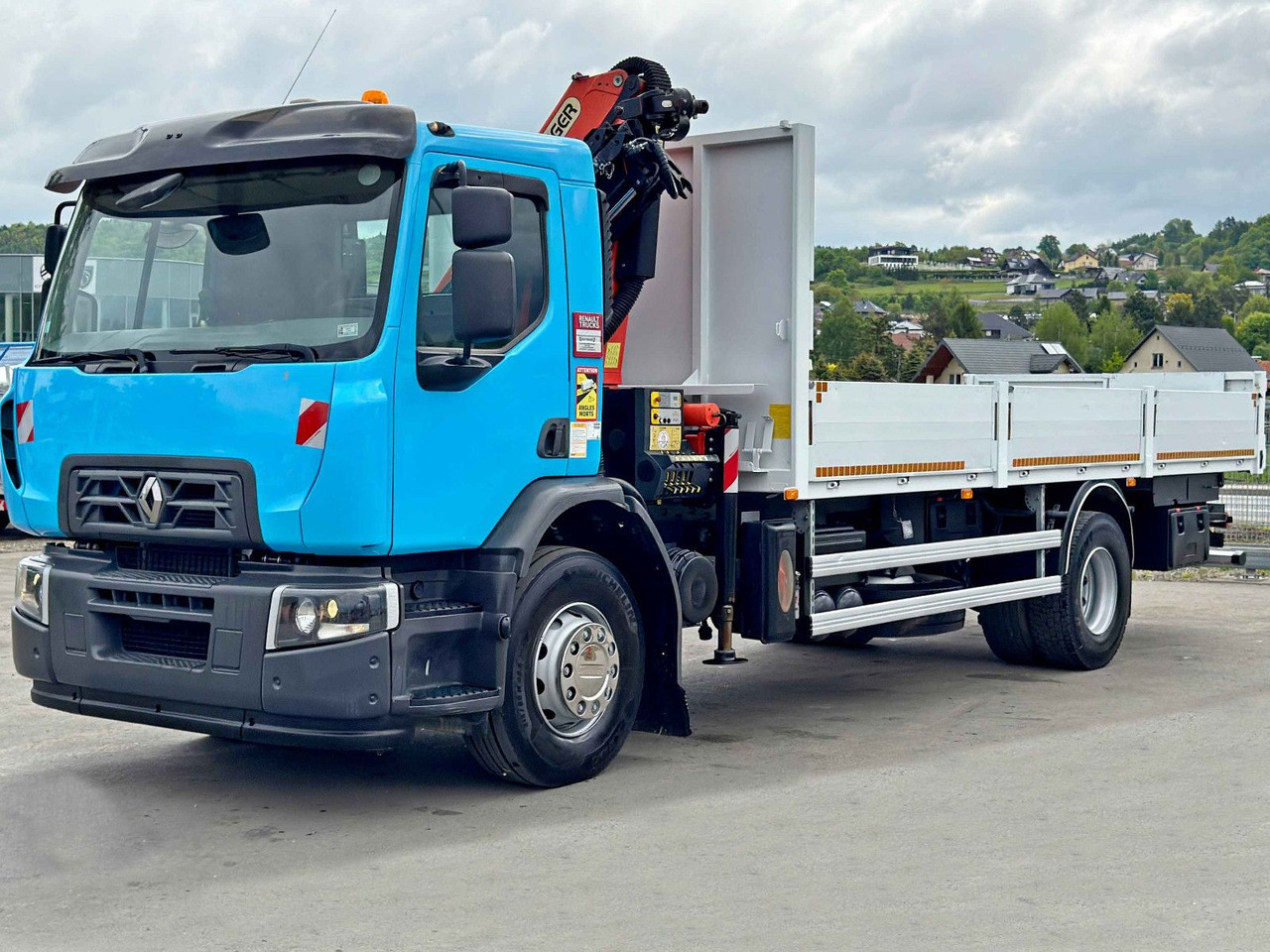 Renault C 320 * PK 12002 EH A + FUNK * TOPZUSTAND - Kamion s kranom: slika Renault C 320 * PK 12002 EH A + FUNK * TOPZUSTAND - Kamion s kranom Renault C 320 * PK 12002 EH A + FUNK * TOPZUSTAND - Kamion s kranom: slika Renault C 320 * PK 12002 EH A + FUNK * TOPZUSTAND - Kamion s kranom