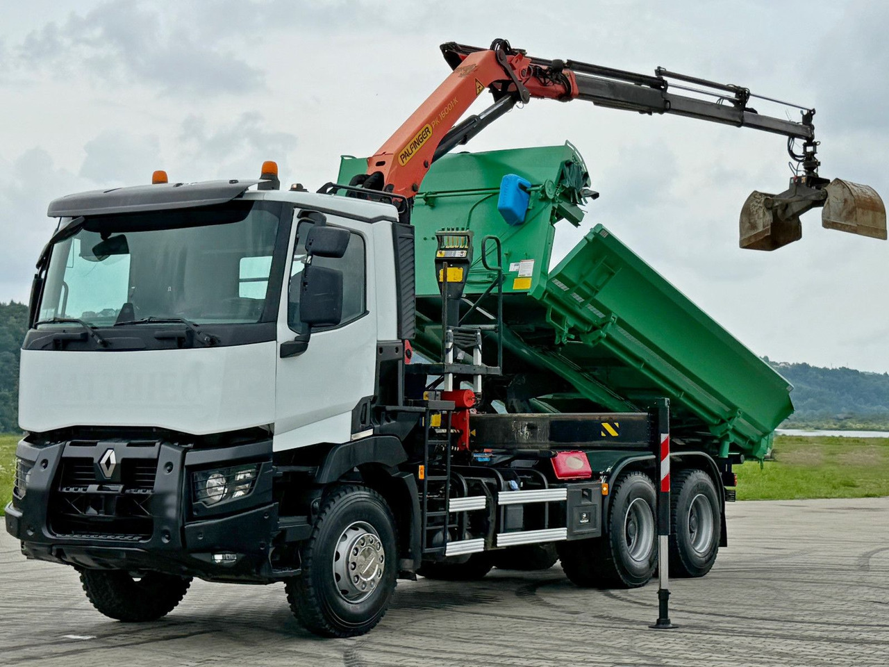 Renault C 430 *KIPPER 5,10 m + PK 16001 - K B* 6x4 - Kiper, Kamion s kranom: slika Renault C 430 *KIPPER 5,10 m + PK 16001 - K B* 6x4 - Kiper, Kamion s kranom Renault C 430 *KIPPER 5,10 m + PK 16001 - K B* 6x4 - Kiper, Kamion s kranom: slika Renault C 430 *KIPPER 5,10 m + PK 16001 - K B* 6x4 - Kiper, Kamion s kranom