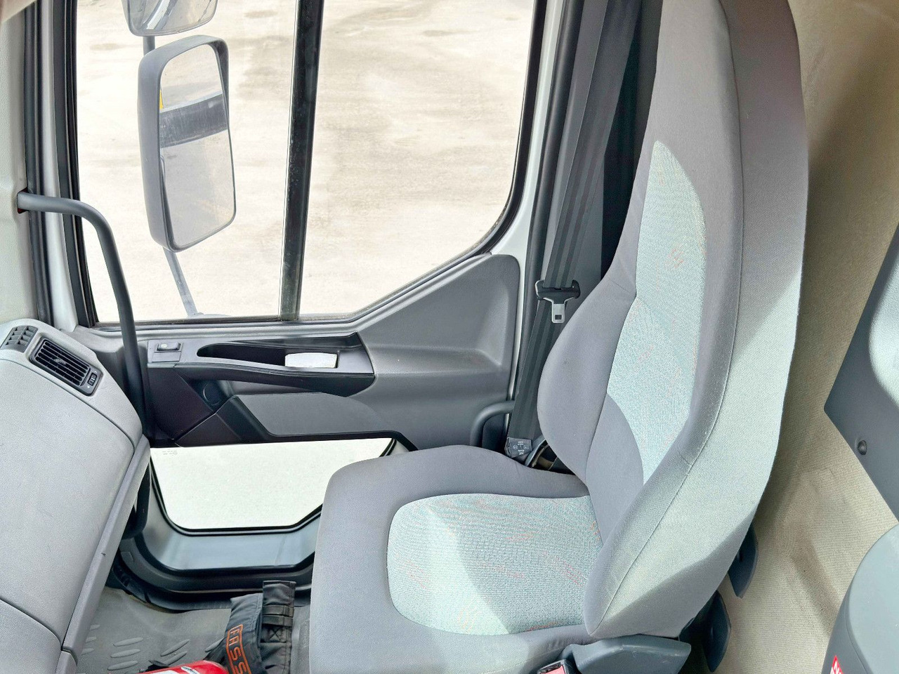 Kamion za vuču Renault PREMIUM 320 * FASSI F240B.22 + FUNK* TOP: slika Kamion za vuču Renault PREMIUM 320 * FASSI F240B.22 + FUNK* TOP