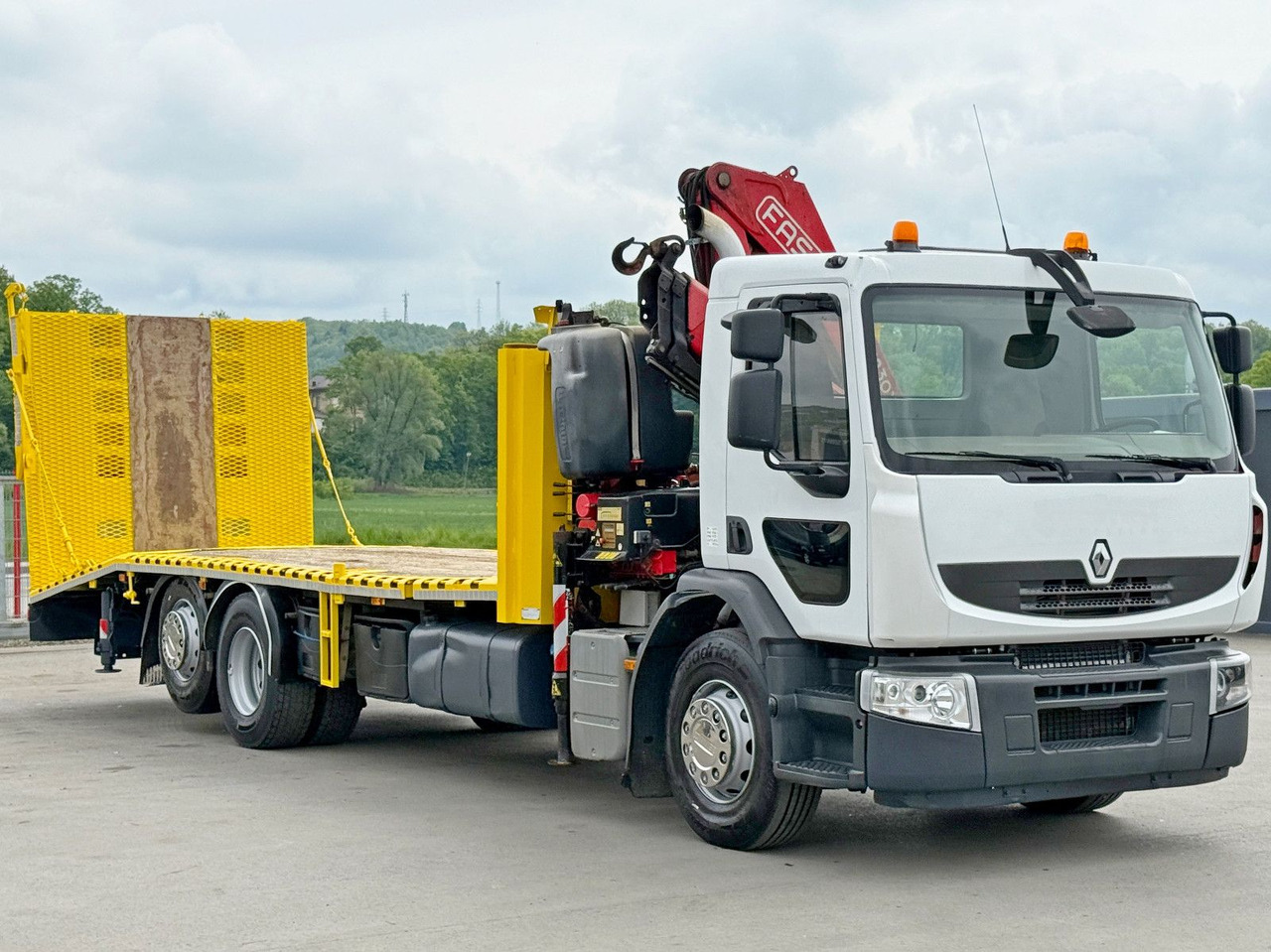Renault PREMIUM 370 * FASSI F230AXP.22 + FUNK* TOP - Kamion za vuču: slika Renault PREMIUM 370 * FASSI F230AXP.22 + FUNK* TOP - Kamion za vuču Renault PREMIUM 370 * FASSI F230AXP.22 + FUNK* TOP - Kamion za vuču: slika Renault PREMIUM 370 * FASSI F230AXP.22 + FUNK* TOP - Kamion za vuču