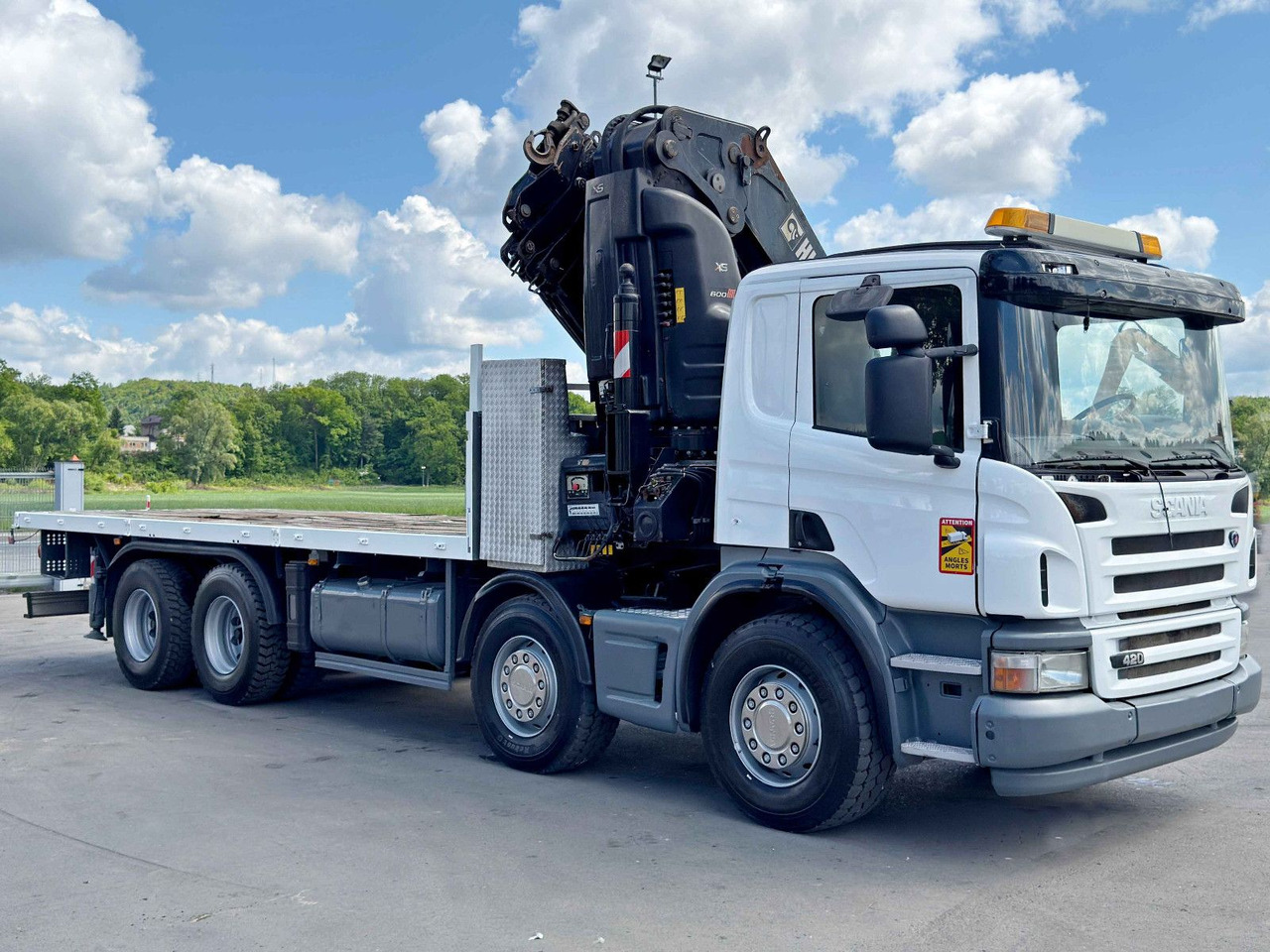Scania P 420* PLATFORM 6,80m * HIAB 600 EP-5/FUNK * 8x4 - Kamion s kranom: slika Scania P 420* PLATFORM 6,80m * HIAB 600 EP-5/FUNK * 8x4 - Kamion s kranom Scania P 420* PLATFORM 6,80m * HIAB 600 EP-5/FUNK * 8x4 - Kamion s kranom: slika Scania P 420* PLATFORM 6,80m * HIAB 600 EP-5/FUNK * 8x4 - Kamion s kranom