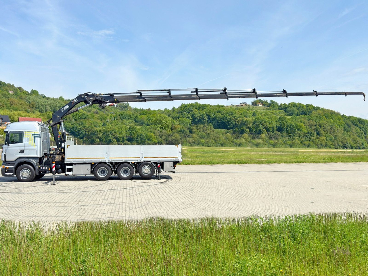 Scania R480 PRITSCHE 6,85m *HIAB 377 E-8 HIPRO/FUNK*8x4 - Kamion s kranom: slika Scania R480 PRITSCHE 6,85m *HIAB 377 E-8 HIPRO/FUNK*8x4 - Kamion s kranom Scania R480 PRITSCHE 6,85m *HIAB 377 E-8 HIPRO/FUNK*8x4 - Kamion s kranom: slika Scania R480 PRITSCHE 6,85m *HIAB 377 E-8 HIPRO/FUNK*8x4 - Kamion s kranom