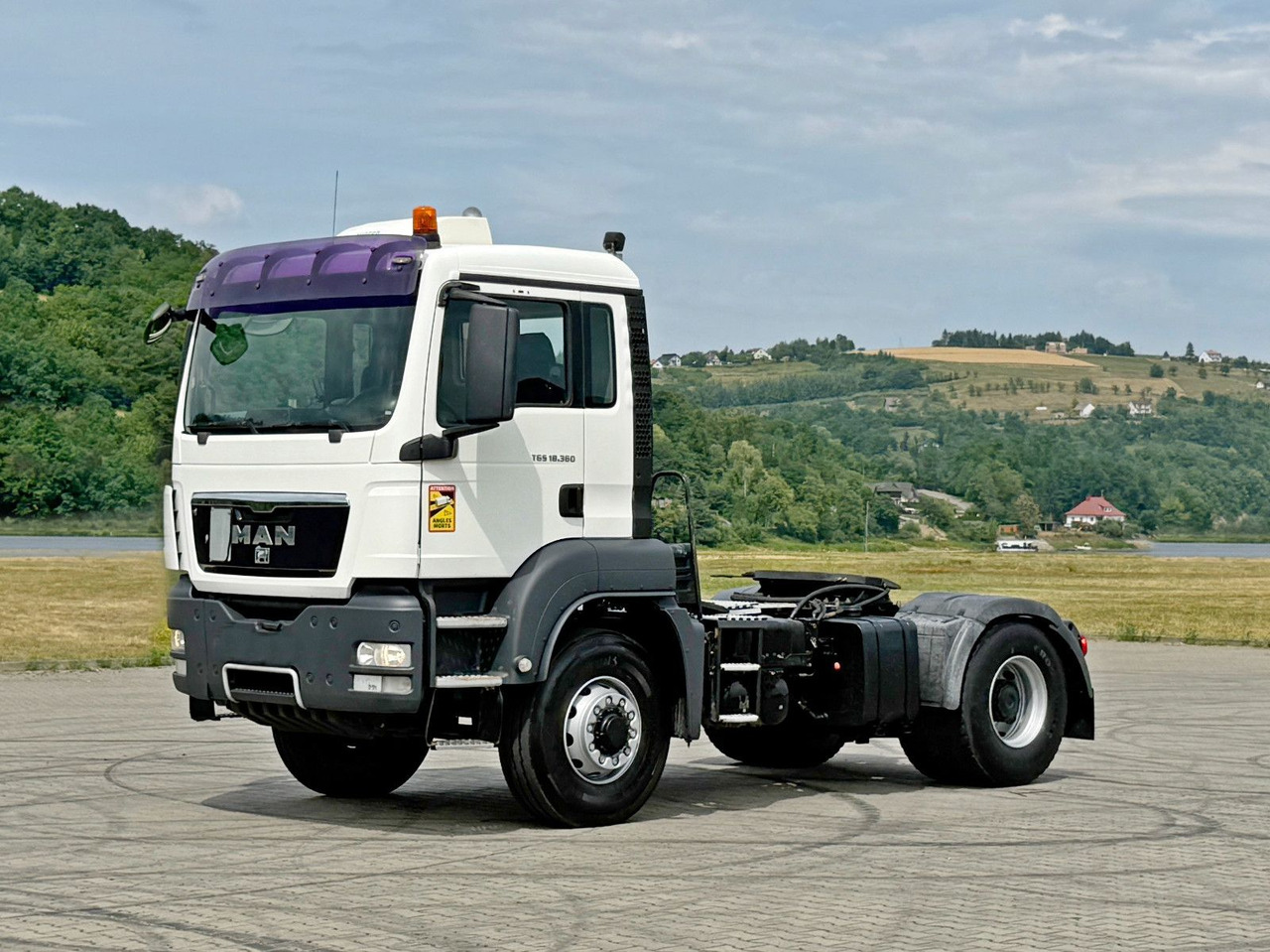 MAN TGS 18.360 * Sattelzugmaschine * 4x4 * TOP - Tegljač: slika MAN TGS 18.360 * Sattelzugmaschine * 4x4 * TOP - Tegljač MAN TGS 18.360 * Sattelzugmaschine * 4x4 * TOP - Tegljač: slika MAN TGS 18.360 * Sattelzugmaschine * 4x4 * TOP - Tegljač