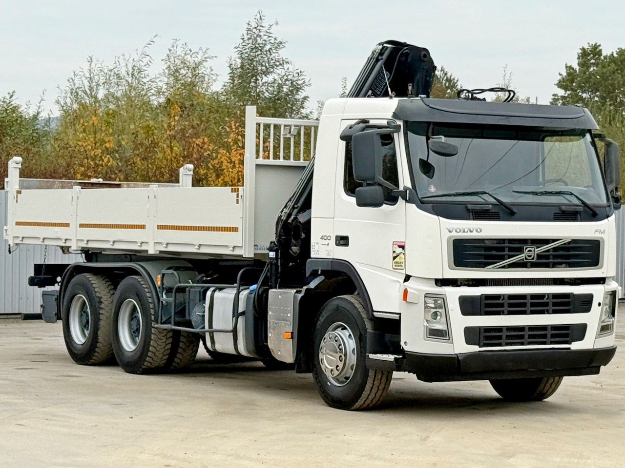 Volvo FM 400 Kipper 6,20m * HIAB 144 B-3 HIDUO* 6x4 - Kamion s kranom: slika Volvo FM 400 Kipper 6,20m * HIAB 144 B-3 HIDUO* 6x4 - Kamion s kranom Volvo FM 400 Kipper 6,20m * HIAB 144 B-3 HIDUO* 6x4 - Kamion s kranom: slika Volvo FM 400 Kipper 6,20m * HIAB 144 B-3 HIDUO* 6x4 - Kamion s kranom