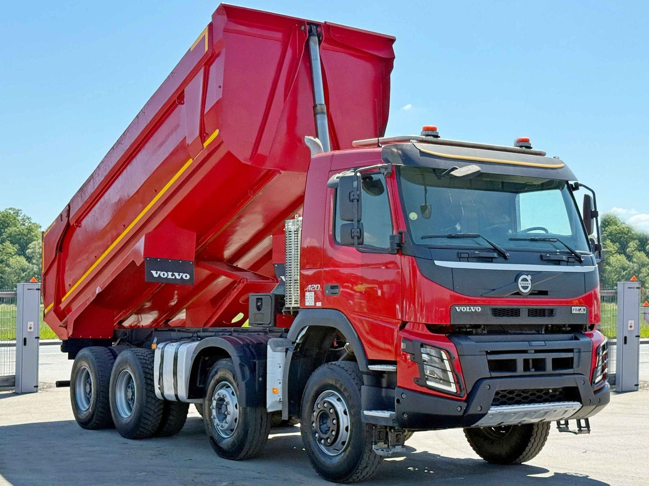 Volvo FMX 420 Kipper * TOPZUSTAND / 8x4 ! - Kiper: slika Volvo FMX 420 Kipper * TOPZUSTAND / 8x4 ! - Kiper Volvo FMX 420 Kipper * TOPZUSTAND / 8x4 ! - Kiper: slika Volvo FMX 420 Kipper * TOPZUSTAND / 8x4 ! - Kiper