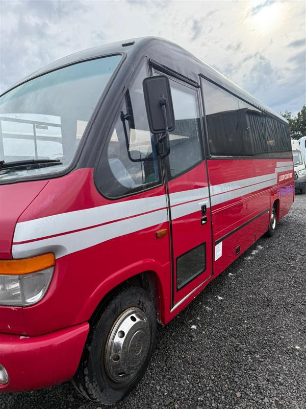 2005 Mercedes 29 seat Plaxton Cheetah minicoach - Minibus, Putnički kombi: slika 2005 Mercedes 29 seat Plaxton Cheetah minicoach - Minibus, Putnički kombi 2005 Mercedes 29 seat Plaxton Cheetah minicoach - Minibus, Putnički kombi: slika 2005 Mercedes 29 seat Plaxton Cheetah minicoach - Minibus, Putnički kombi