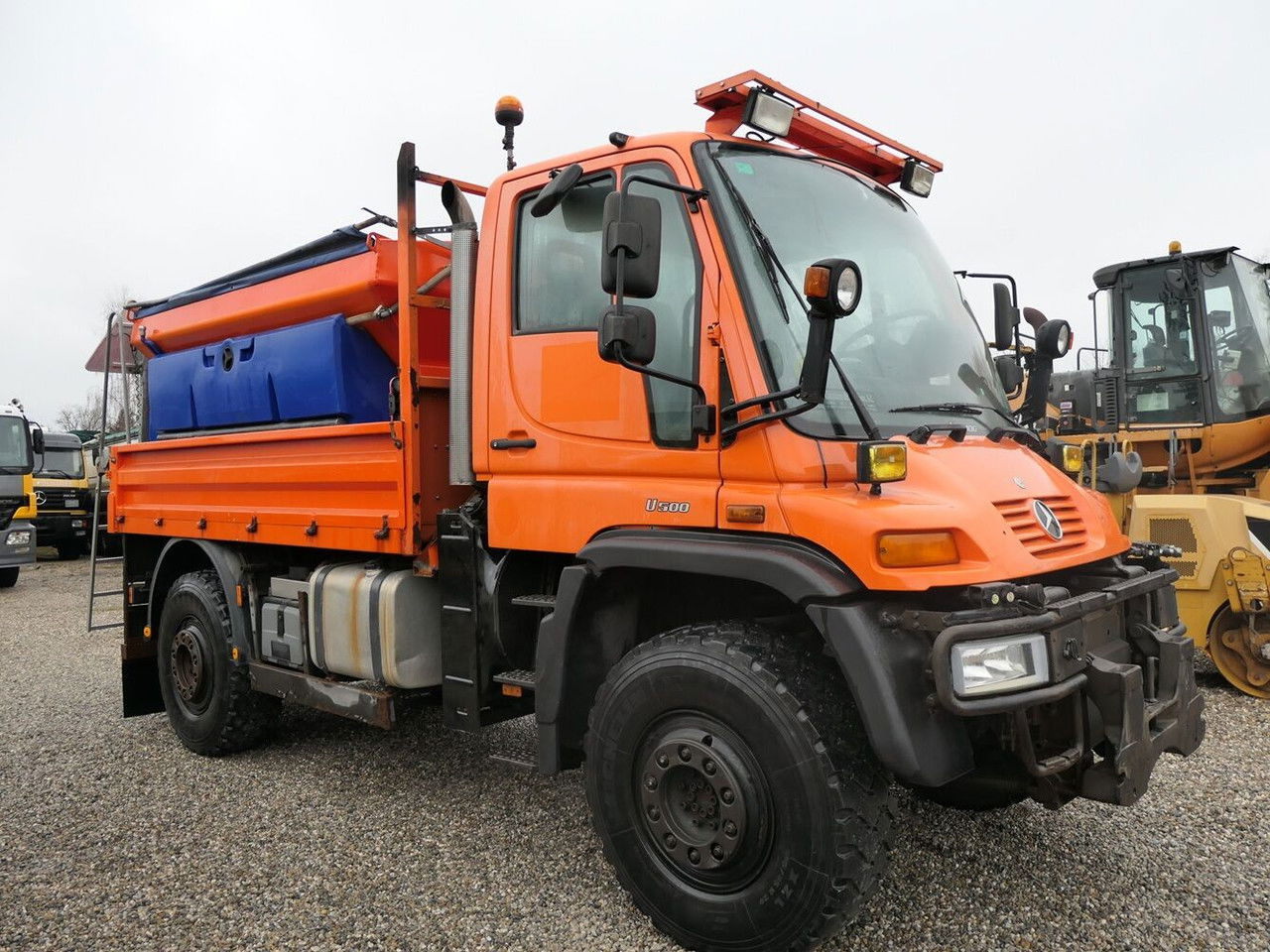 Mercedes-Benz Unimog U500 - Vozilo za čišćenje snijega: slika Mercedes-Benz Unimog U500 - Vozilo za čišćenje snijega Mercedes-Benz Unimog U500 - Vozilo za čišćenje snijega: slika Mercedes-Benz Unimog U500 - Vozilo za čišćenje snijega