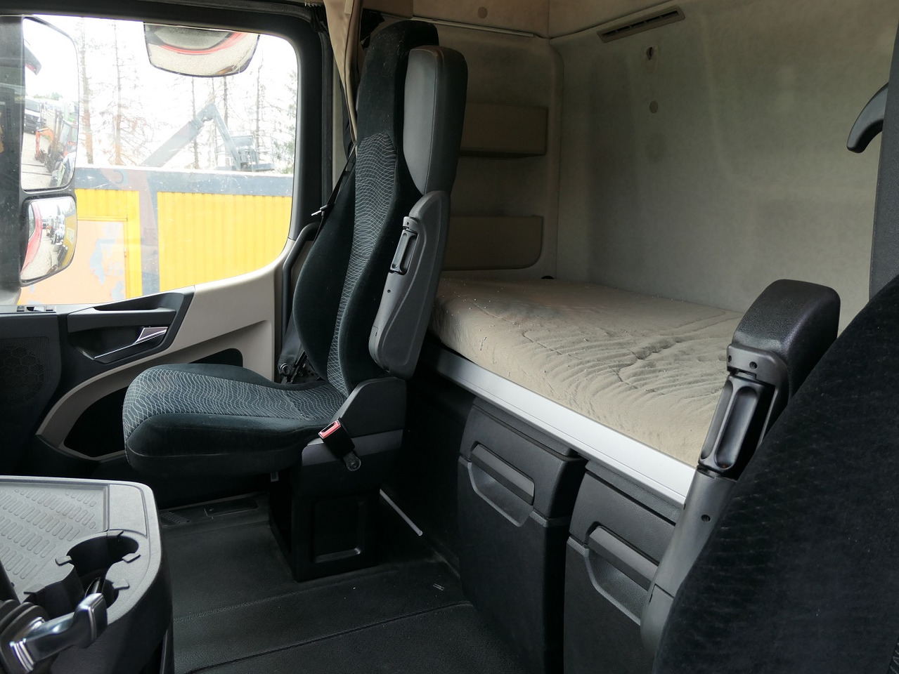 Tegljač Mercedes Benz Actros 1845: slika Tegljač Mercedes Benz Actros 1845 Tegljač Mercedes Benz Actros 1845: slika Tegljač Mercedes Benz Actros 1845