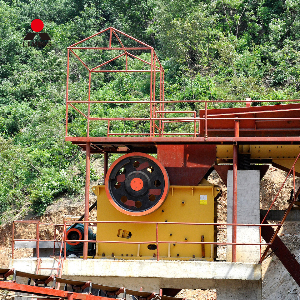 LIMING Large PE 600x900 Gold Ore Jaw Crusher Machine With Vibrating Screen - Čeljusna drobilica: slika LIMING Large PE 600x900 Gold Ore Jaw Crusher Machine With Vibrating Screen - Čeljusna drobilica LIMING Large PE 600x900 Gold Ore Jaw Crusher Machine With Vibrating Screen - Čeljusna drobilica: slika LIMING Large PE 600x900 Gold Ore Jaw Crusher Machine With Vibrating Screen - Čeljusna drobilica