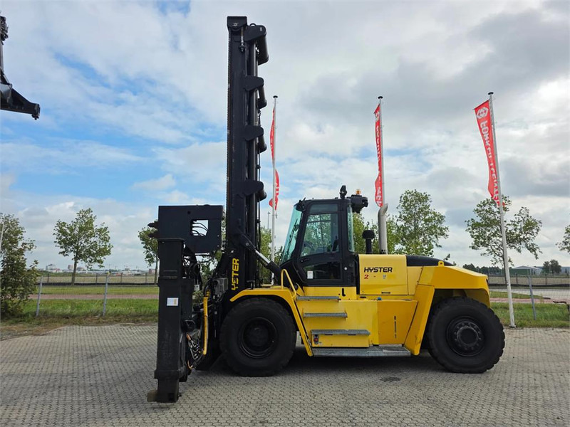 Hyster H20XM-9 - Stroj za rukovanje kontejnerima: slika Hyster H20XM-9 - Stroj za rukovanje kontejnerima Hyster H20XM-9 - Stroj za rukovanje kontejnerima: slika Hyster H20XM-9 - Stroj za rukovanje kontejnerima