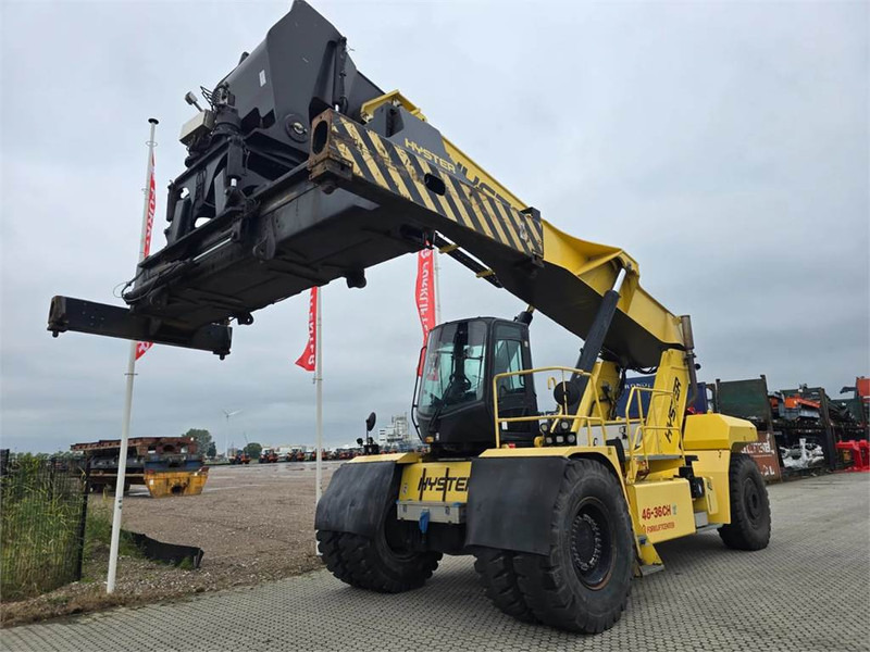Hyster RS46-36CH - Dohvatni viličar: slika Hyster RS46-36CH - Dohvatni viličar Hyster RS46-36CH - Dohvatni viličar: slika Hyster RS46-36CH - Dohvatni viličar