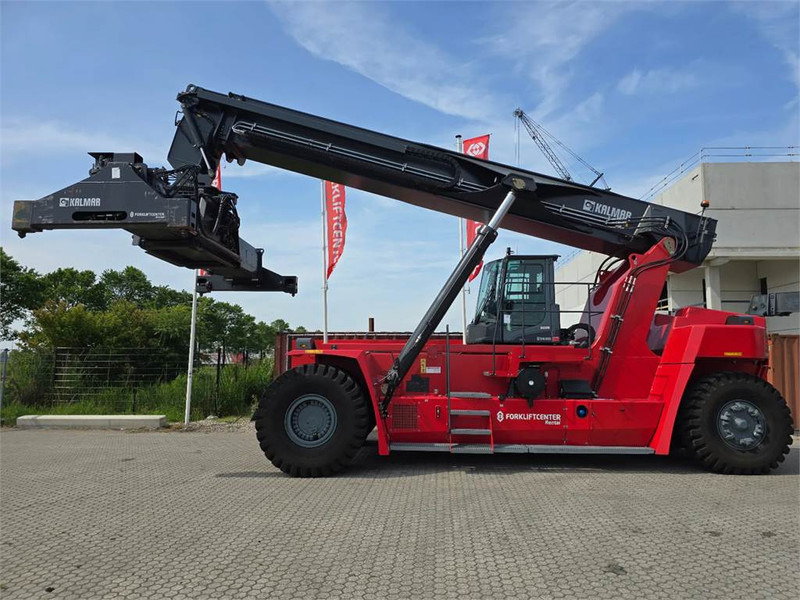 Kalmar DRG450-65S5 - Dohvatni viličar: slika Kalmar DRG450-65S5 - Dohvatni viličar Kalmar DRG450-65S5 - Dohvatni viličar: slika Kalmar DRG450-65S5 - Dohvatni viličar