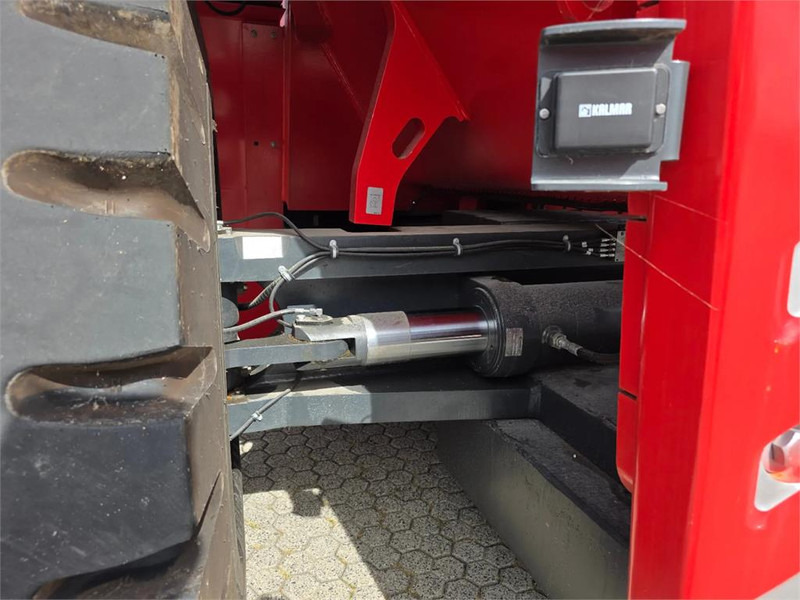 Dohvatni viličar Kalmar DRG450-65S5: slika Dohvatni viličar Kalmar DRG450-65S5