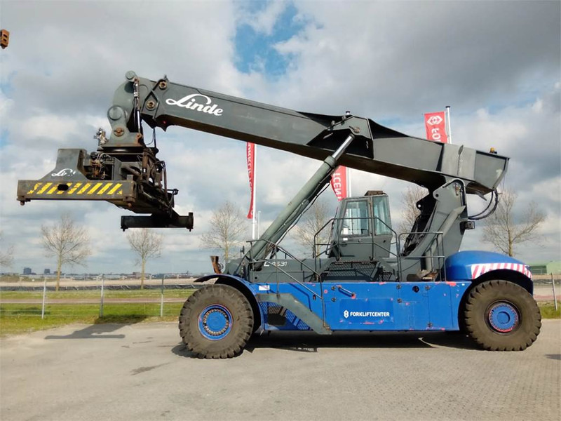 Linde C4531TL - Dohvatni viličar: slika Linde C4531TL - Dohvatni viličar Linde C4531TL - Dohvatni viličar: slika Linde C4531TL - Dohvatni viličar