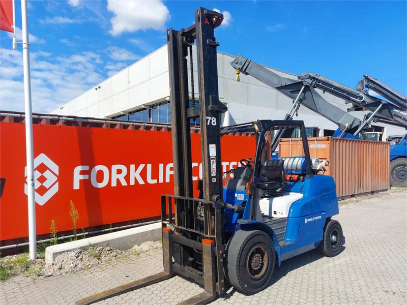 Mitsubishi FG50CN - Plinski viličar: slika Mitsubishi FG50CN - Plinski viličar Mitsubishi FG50CN - Plinski viličar: slika Mitsubishi FG50CN - Plinski viličar