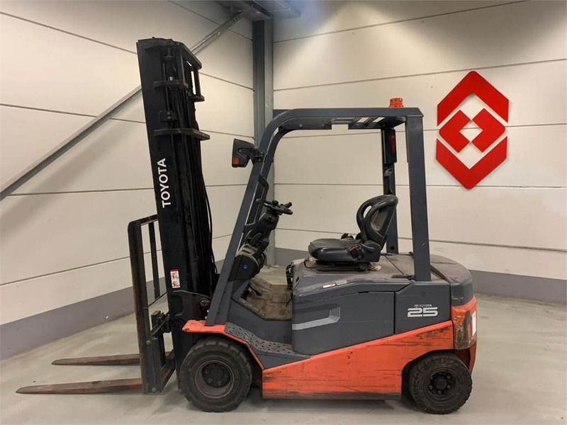 Toyota 8FBN25 - Električni viličar: slika Toyota 8FBN25 - Električni viličar Toyota 8FBN25 - Električni viličar: slika Toyota 8FBN25 - Električni viličar