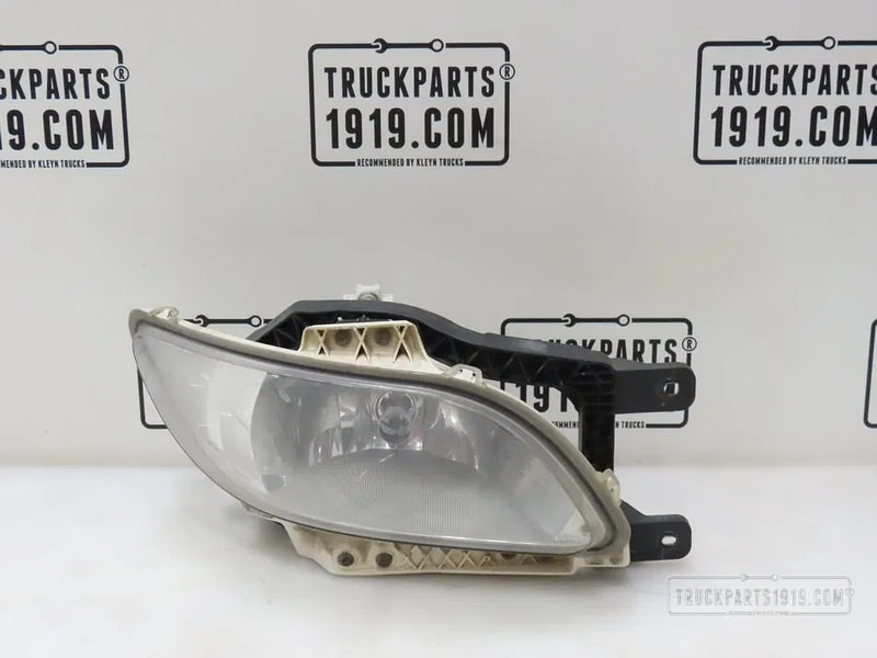 DAF 2032706 Lighting Mistlamp Re. - Maglenke za Kamion: slika DAF 2032706 Lighting Mistlamp Re. - Maglenke za Kamion DAF 2032706 Lighting Mistlamp Re. - Maglenke za Kamion: slika DAF 2032706 Lighting Mistlamp Re. - Maglenke za Kamion