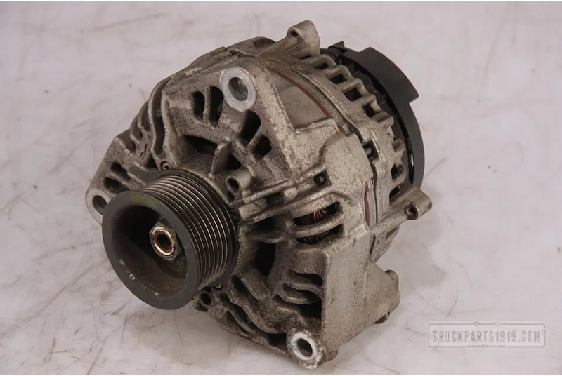 MAN 51.26101-7283 Dynamo 120A - Alternator za Kamion: slika MAN 51.26101-7283 Dynamo 120A - Alternator za Kamion MAN 51.26101-7283 Dynamo 120A - Alternator za Kamion: slika MAN 51.26101-7283 Dynamo 120A - Alternator za Kamion