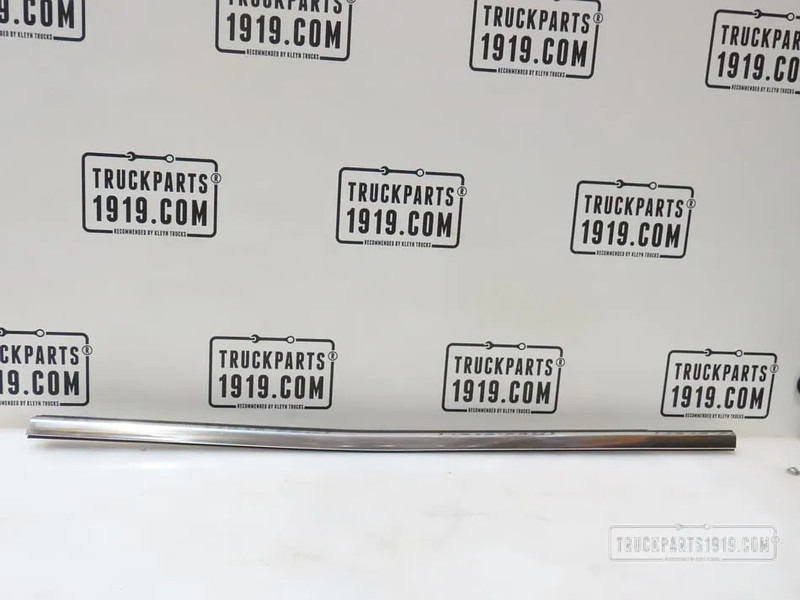 Scania 2557401 Sleeplijst Li. Scania - Vrata i dijelovi za Kamion: slika Scania 2557401 Sleeplijst Li. Scania - Vrata i dijelovi za Kamion Scania 2557401 Sleeplijst Li. Scania - Vrata i dijelovi za Kamion: slika Scania 2557401 Sleeplijst Li. Scania - Vrata i dijelovi za Kamion