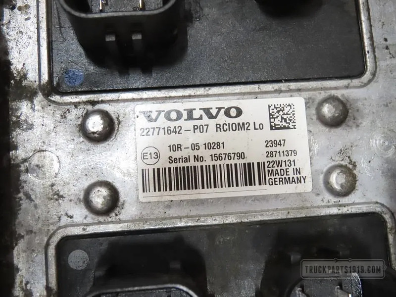 Volvo 22771642 Regeleenheid RCIOM - Upravljačka jedinica (ECU) za Kamion: slika Volvo 22771642 Regeleenheid RCIOM - Upravljačka jedinica (ECU) za Kamion Volvo 22771642 Regeleenheid RCIOM - Upravljačka jedinica (ECU) za Kamion: slika Volvo 22771642 Regeleenheid RCIOM - Upravljačka jedinica (ECU) za Kamion