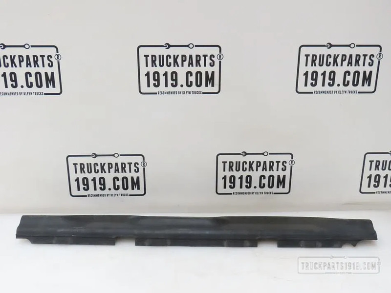 Volvo 23030550 Radiateur - Hladnjak za Kamion: slika Volvo 23030550 Radiateur - Hladnjak za Kamion Volvo 23030550 Radiateur - Hladnjak za Kamion: slika Volvo 23030550 Radiateur - Hladnjak za Kamion