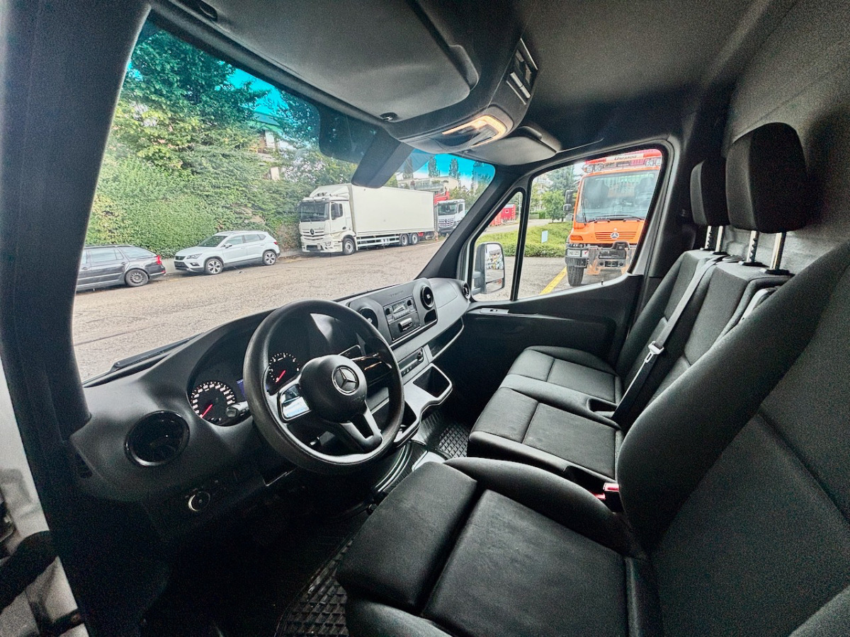 MERCEDES 316 CDI - Dostavno vozilo hladnjača: slika MERCEDES 316 CDI - Dostavno vozilo hladnjača MERCEDES 316 CDI - Dostavno vozilo hladnjača: slika MERCEDES 316 CDI - Dostavno vozilo hladnjača