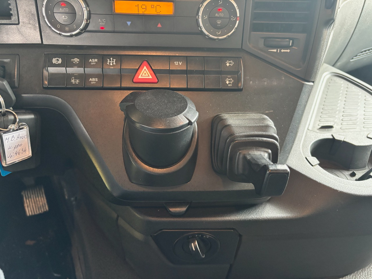 Kiper MERCEDES Arocs 3251: slika Kiper MERCEDES Arocs 3251 Kiper MERCEDES Arocs 3251: slika Kiper MERCEDES Arocs 3251