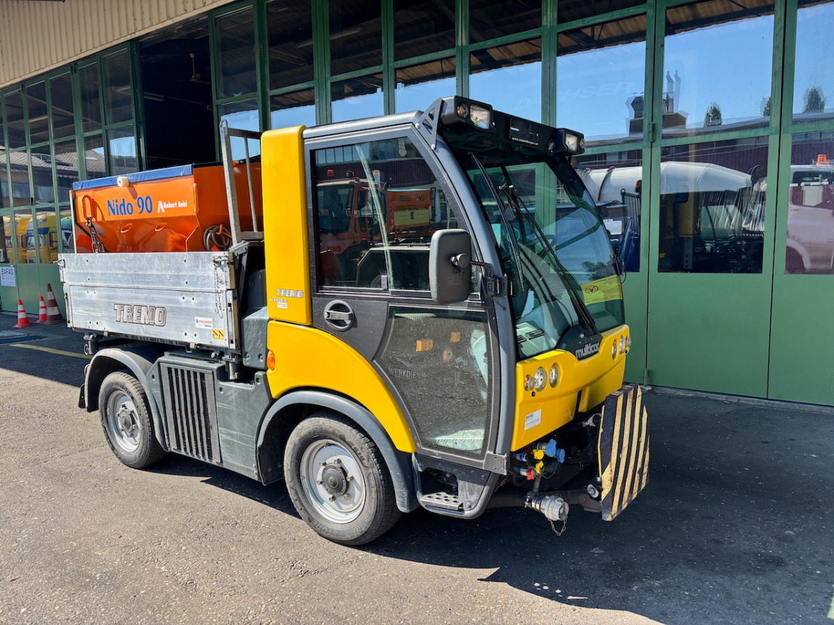 MULTICAR Tremo X56 - Namjenska/ Posebna vozila: slika MULTICAR Tremo X56 - Namjenska/ Posebna vozila MULTICAR Tremo X56 - Namjenska/ Posebna vozila: slika MULTICAR Tremo X56 - Namjenska/ Posebna vozila