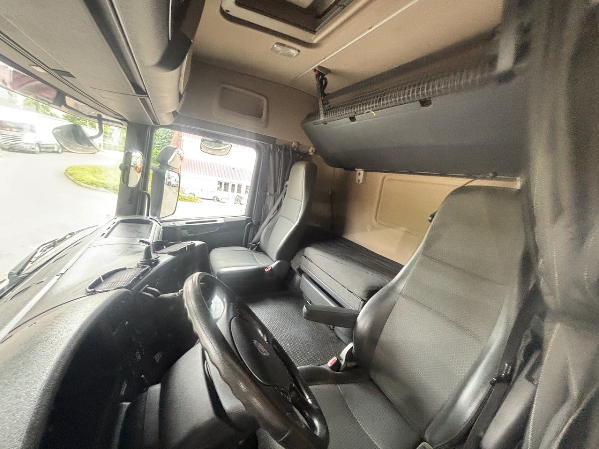 SCANIA G440 - Kamion s ceradom: slika SCANIA G440 - Kamion s ceradom SCANIA G440 - Kamion s ceradom: slika SCANIA G440 - Kamion s ceradom