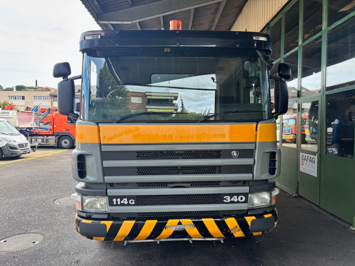 SCANIA P114 GB - Cestovna čistilica: slika SCANIA P114 GB - Cestovna čistilica SCANIA P114 GB - Cestovna čistilica: slika SCANIA P114 GB - Cestovna čistilica