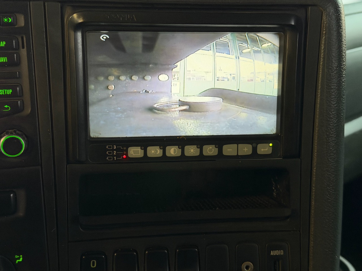 Kamion s kukastom dizalicom SCANIA R450: slika Kamion s kukastom dizalicom SCANIA R450