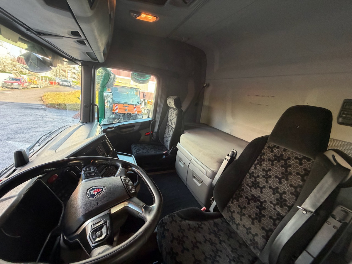 SCANIA R500 B 6x2 - Kamion s kranom: slika SCANIA R500 B 6x2 - Kamion s kranom SCANIA R500 B 6x2 - Kamion s kranom: slika SCANIA R500 B 6x2 - Kamion s kranom