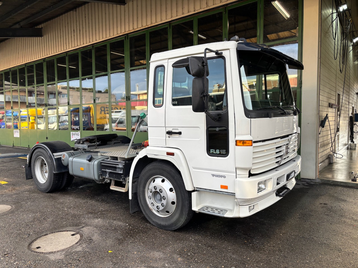 VOLVO FL6H615 - Tegljač: slika VOLVO FL6H615 - Tegljač VOLVO FL6H615 - Tegljač: slika VOLVO FL6H615 - Tegljač