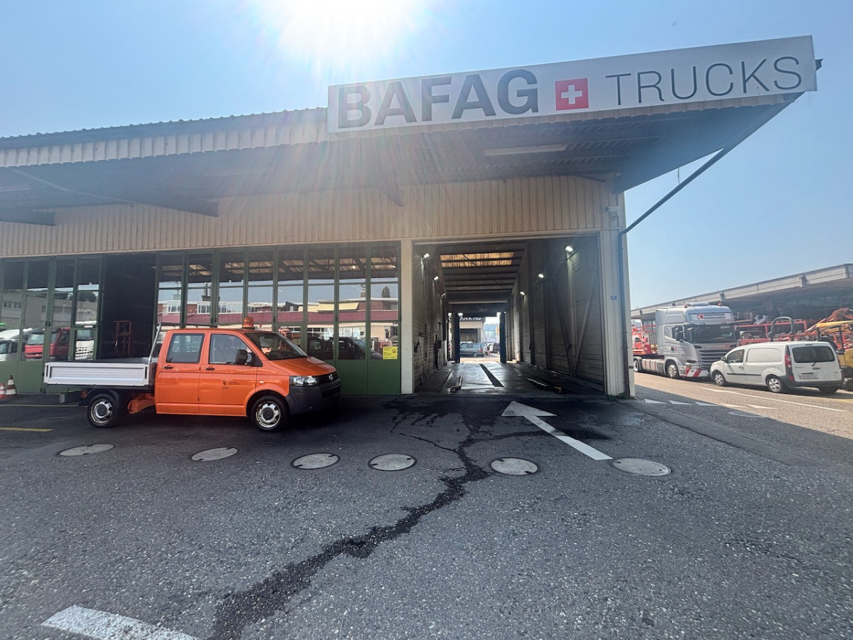 VW T5 Transporter - Dostavno vozilo s ravnom platformom: slika VW T5 Transporter - Dostavno vozilo s ravnom platformom VW T5 Transporter - Dostavno vozilo s ravnom platformom: slika VW T5 Transporter - Dostavno vozilo s ravnom platformom