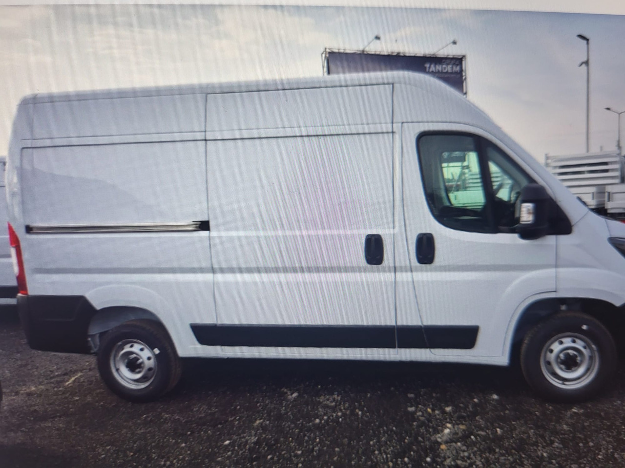 Citroen Jumper 140 L2H2 Kühlkasten - Dostavno vozilo hladnjača: slika Citroen Jumper 140 L2H2 Kühlkasten - Dostavno vozilo hladnjača Citroen Jumper 140 L2H2 Kühlkasten - Dostavno vozilo hladnjača: slika Citroen Jumper 140 L2H2 Kühlkasten - Dostavno vozilo hladnjača