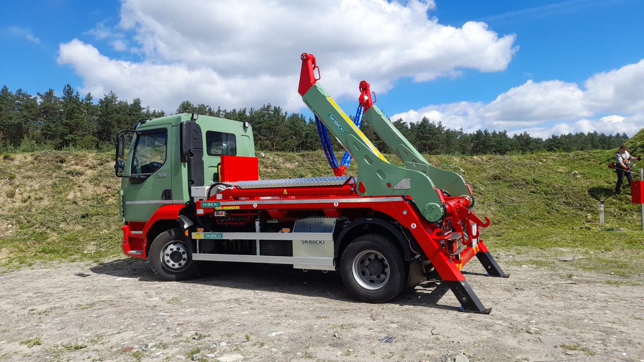 IVECO EUROCARGO ML 180E28/P - Utovarivač s proklizavajućim upravljanjem: slika IVECO EUROCARGO ML 180E28/P - Utovarivač s proklizavajućim upravljanjem IVECO EUROCARGO ML 180E28/P - Utovarivač s proklizavajućim upravljanjem: slika IVECO EUROCARGO ML 180E28/P - Utovarivač s proklizavajućim upravljanjem