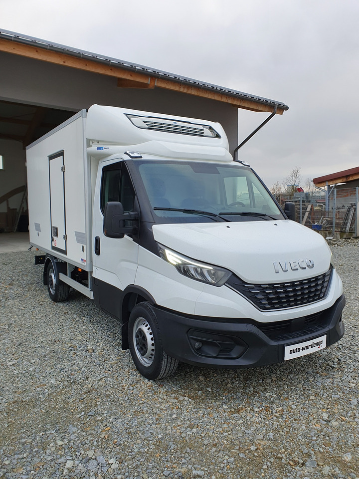 Iveco Daily 180 Tiefkühlkoffer 6PAL - Dostavno vozilo hladnjača: slika Iveco Daily 180 Tiefkühlkoffer 6PAL - Dostavno vozilo hladnjača Iveco Daily 180 Tiefkühlkoffer 6PAL - Dostavno vozilo hladnjača: slika Iveco Daily 180 Tiefkühlkoffer 6PAL - Dostavno vozilo hladnjača