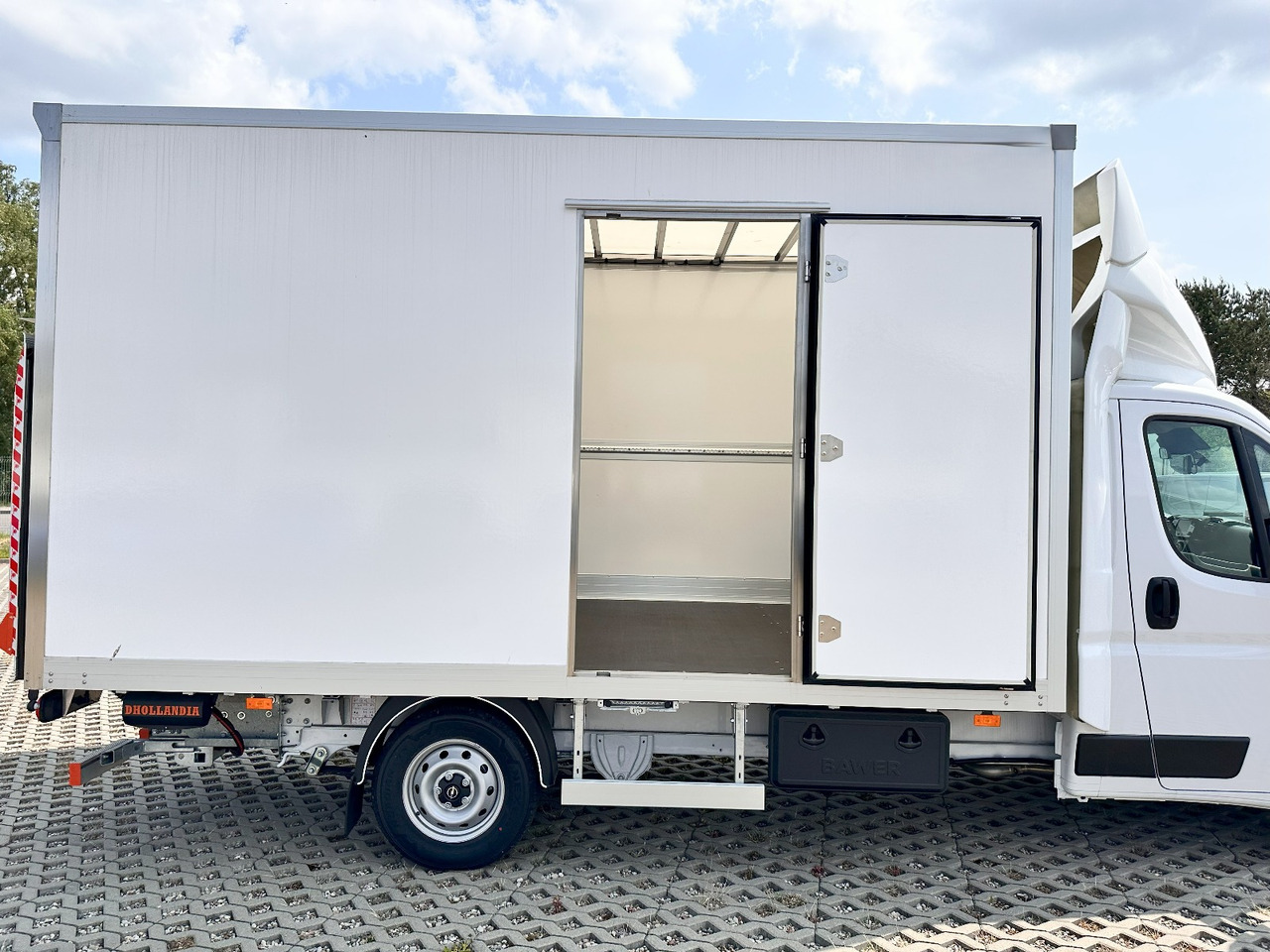 Opel Movano 180 DHollandia - Dostavno vozilo sa zatvorenim sandukom: slika Opel Movano 180 DHollandia - Dostavno vozilo sa zatvorenim sandukom Opel Movano 180 DHollandia - Dostavno vozilo sa zatvorenim sandukom: slika Opel Movano 180 DHollandia - Dostavno vozilo sa zatvorenim sandukom