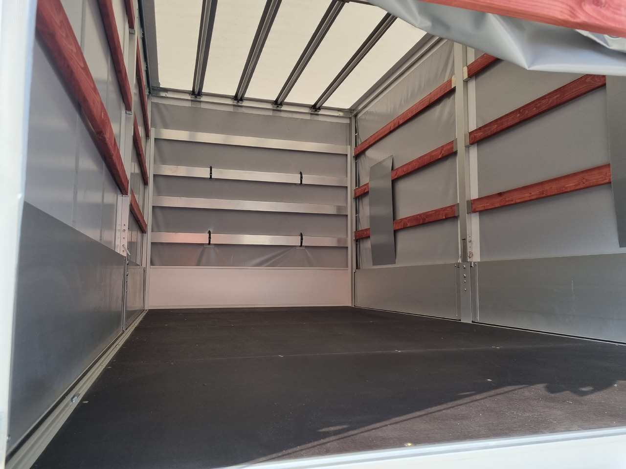 Renault Master 170 8 Pal Dachspoiler - Dostavno vozilo s ceradom: slika Renault Master 170 8 Pal Dachspoiler - Dostavno vozilo s ceradom Renault Master 170 8 Pal Dachspoiler - Dostavno vozilo s ceradom: slika Renault Master 170 8 Pal Dachspoiler - Dostavno vozilo s ceradom