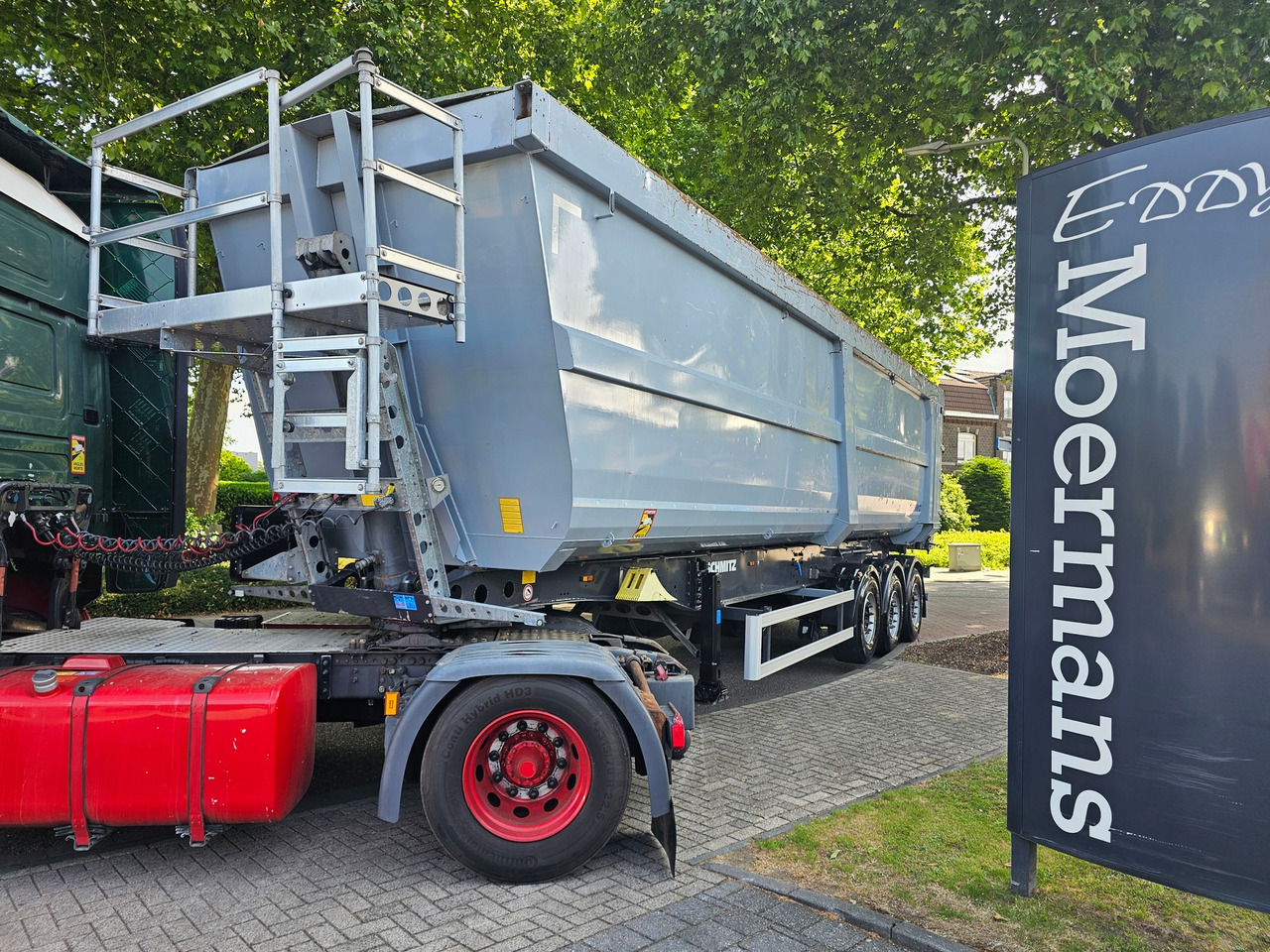 Schmitz SGF-S3 Scraptipper 55 M3 - Kiper poluprikolica: slika Schmitz SGF-S3 Scraptipper 55 M3 - Kiper poluprikolica Schmitz SGF-S3 Scraptipper 55 M3 - Kiper poluprikolica: slika Schmitz SGF-S3 Scraptipper 55 M3 - Kiper poluprikolica