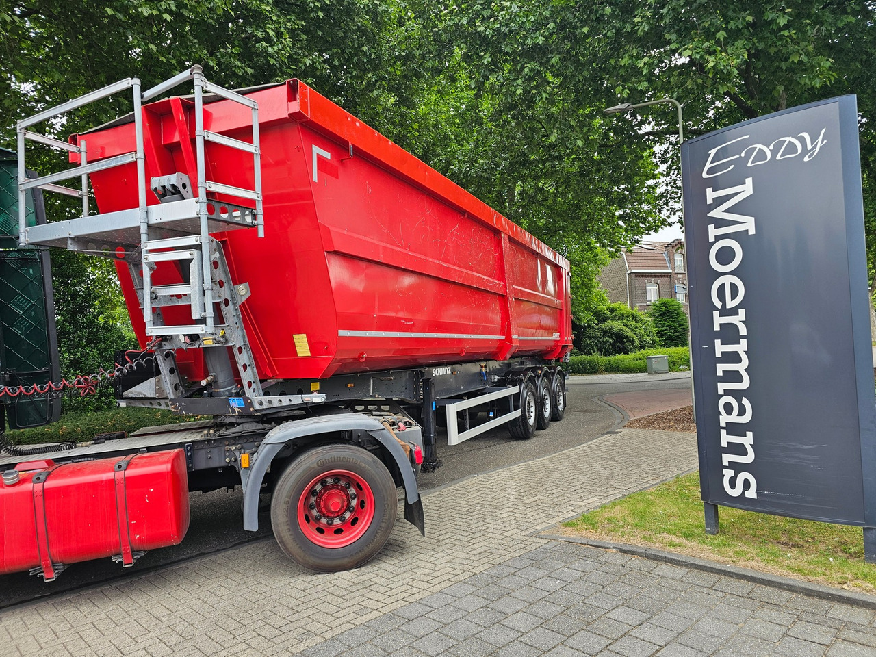 Schmitz SGF-S3 Scraptipper 55 M3 - Kiper poluprikolica: slika Schmitz SGF-S3 Scraptipper 55 M3 - Kiper poluprikolica Schmitz SGF-S3 Scraptipper 55 M3 - Kiper poluprikolica: slika Schmitz SGF-S3 Scraptipper 55 M3 - Kiper poluprikolica