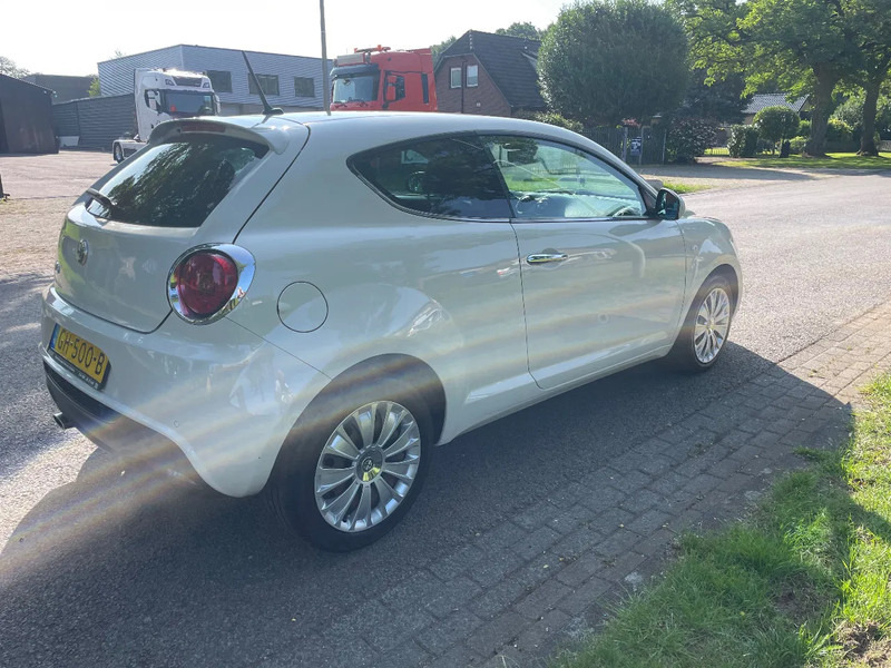 Alfa Romeo MiTo ALFA MITO Diesel ZEER MOOI - Hatchback: slika Alfa Romeo MiTo ALFA MITO Diesel ZEER MOOI - Hatchback Alfa Romeo MiTo ALFA MITO Diesel ZEER MOOI - Hatchback: slika Alfa Romeo MiTo ALFA MITO Diesel ZEER MOOI - Hatchback